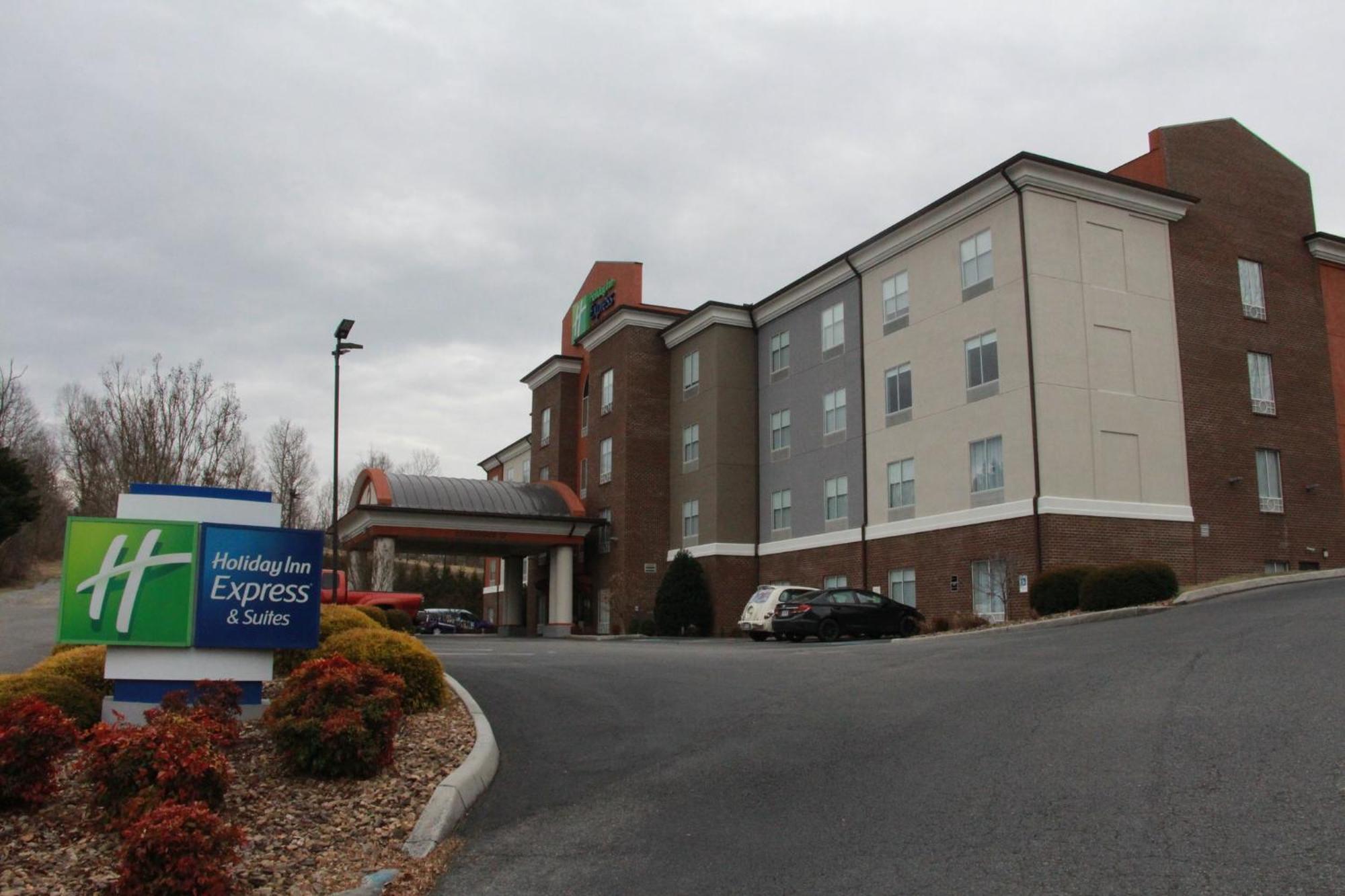 Holiday Inn Express & Suites Wytheville By Ihg Exteriör bild