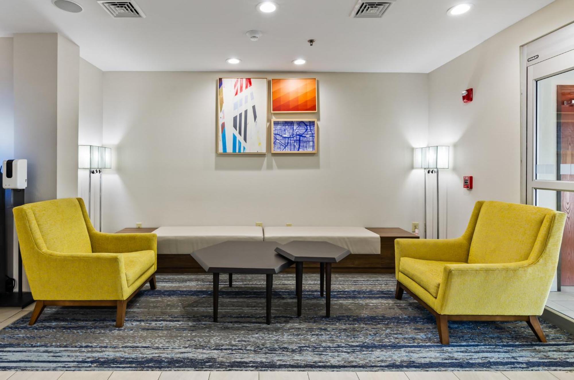 Holiday Inn Express & Suites Wytheville By Ihg Exteriör bild