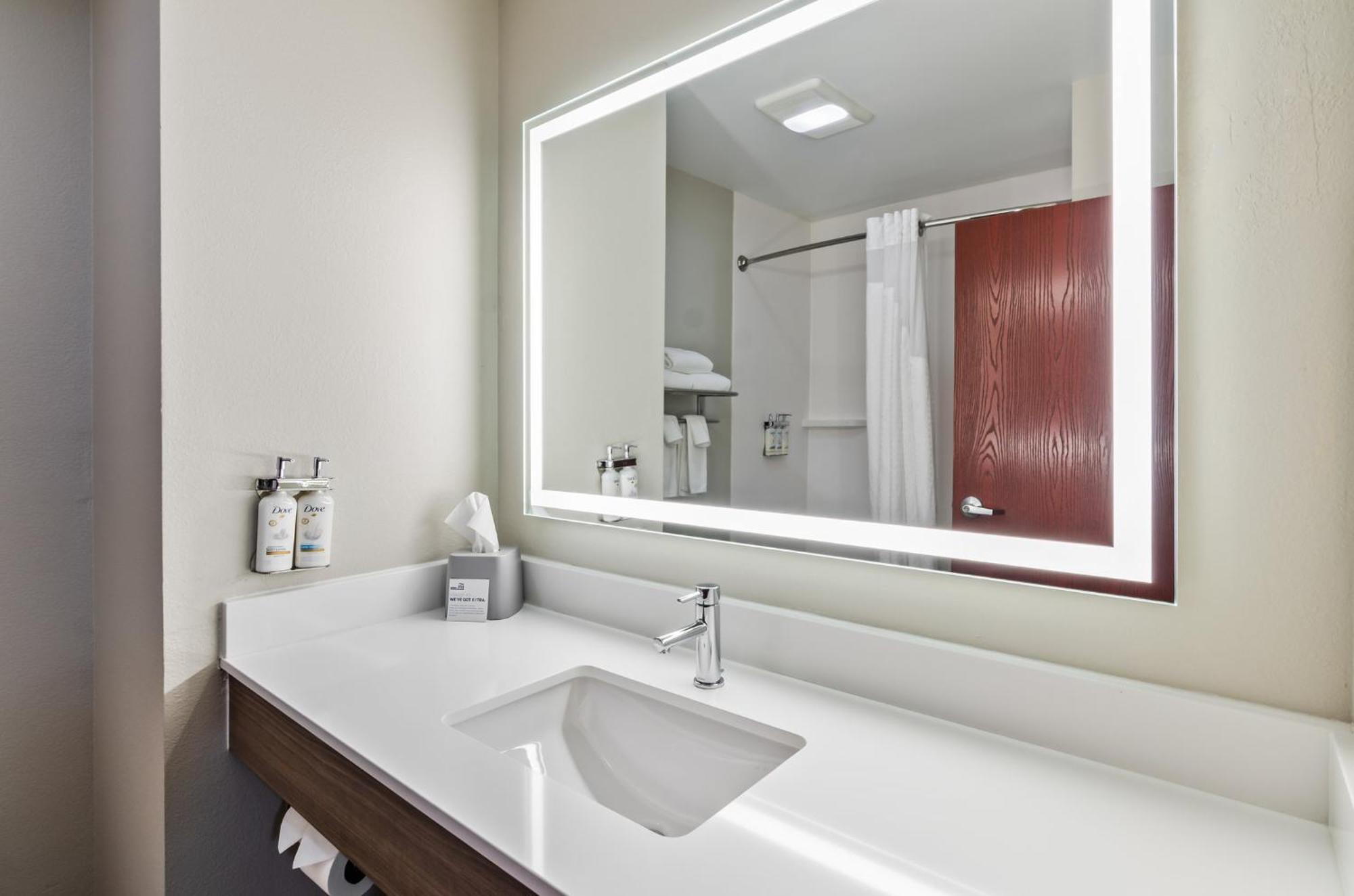 Holiday Inn Express & Suites Wytheville By Ihg Exteriör bild
